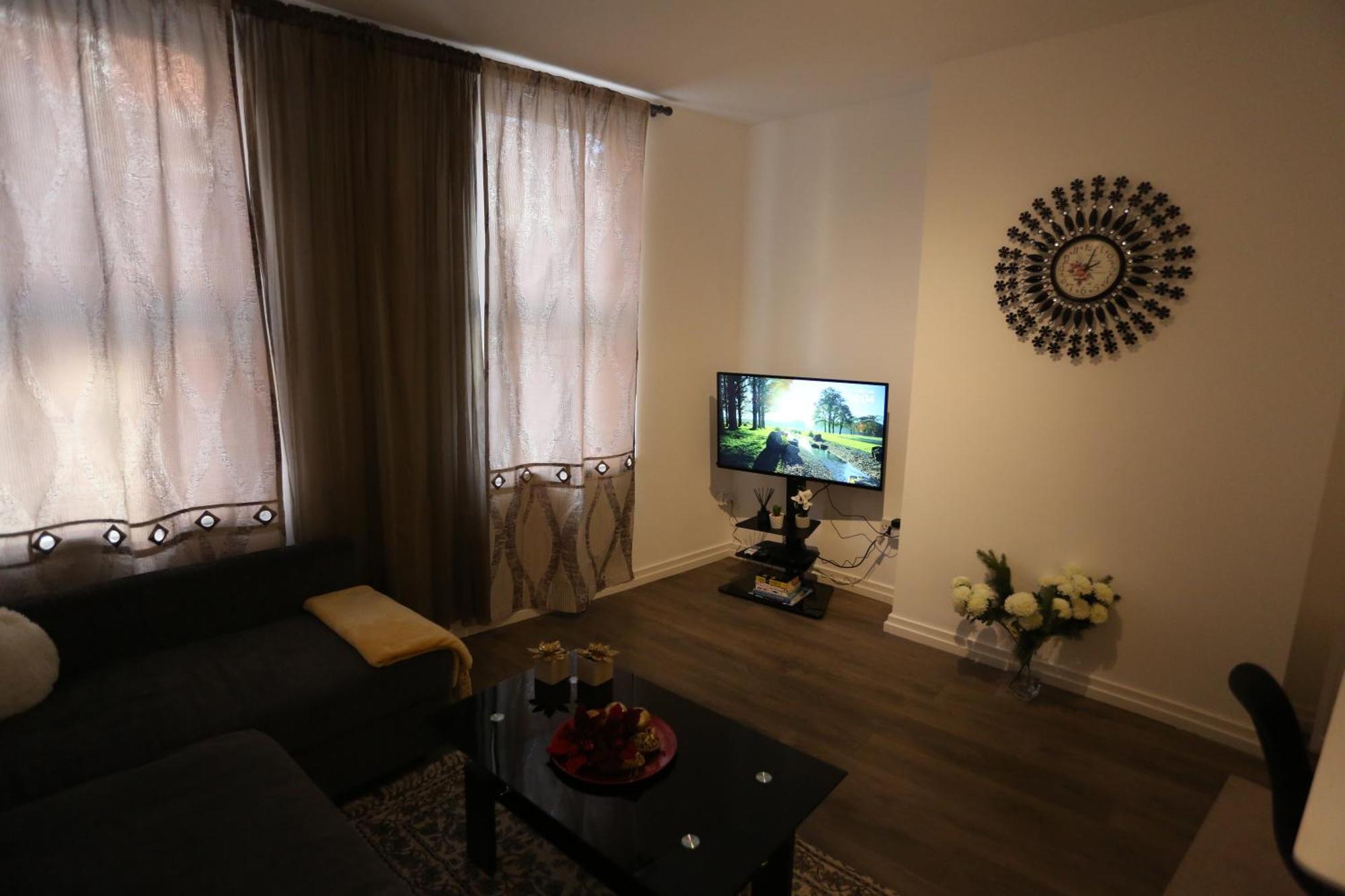 Luxury 1 Bedroom Flat In The Heart Of Wood Green Londen Kamer foto